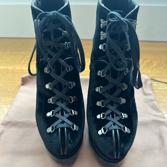 As seen on Queen B Alaïa Black Velvet Hiker Boots size EU 38 Leather trim - Picture 10 of 11